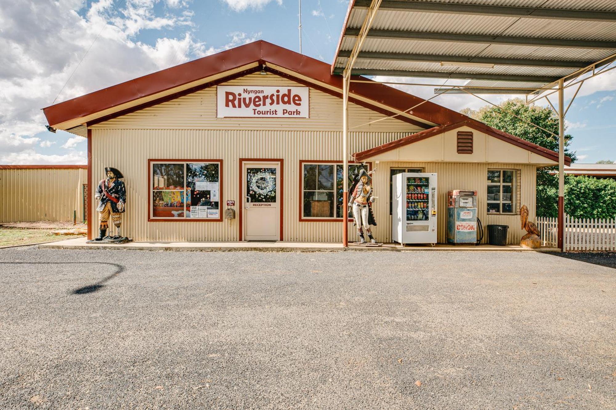 Nyngan Riverside Tourist Park Hotel Exterior foto