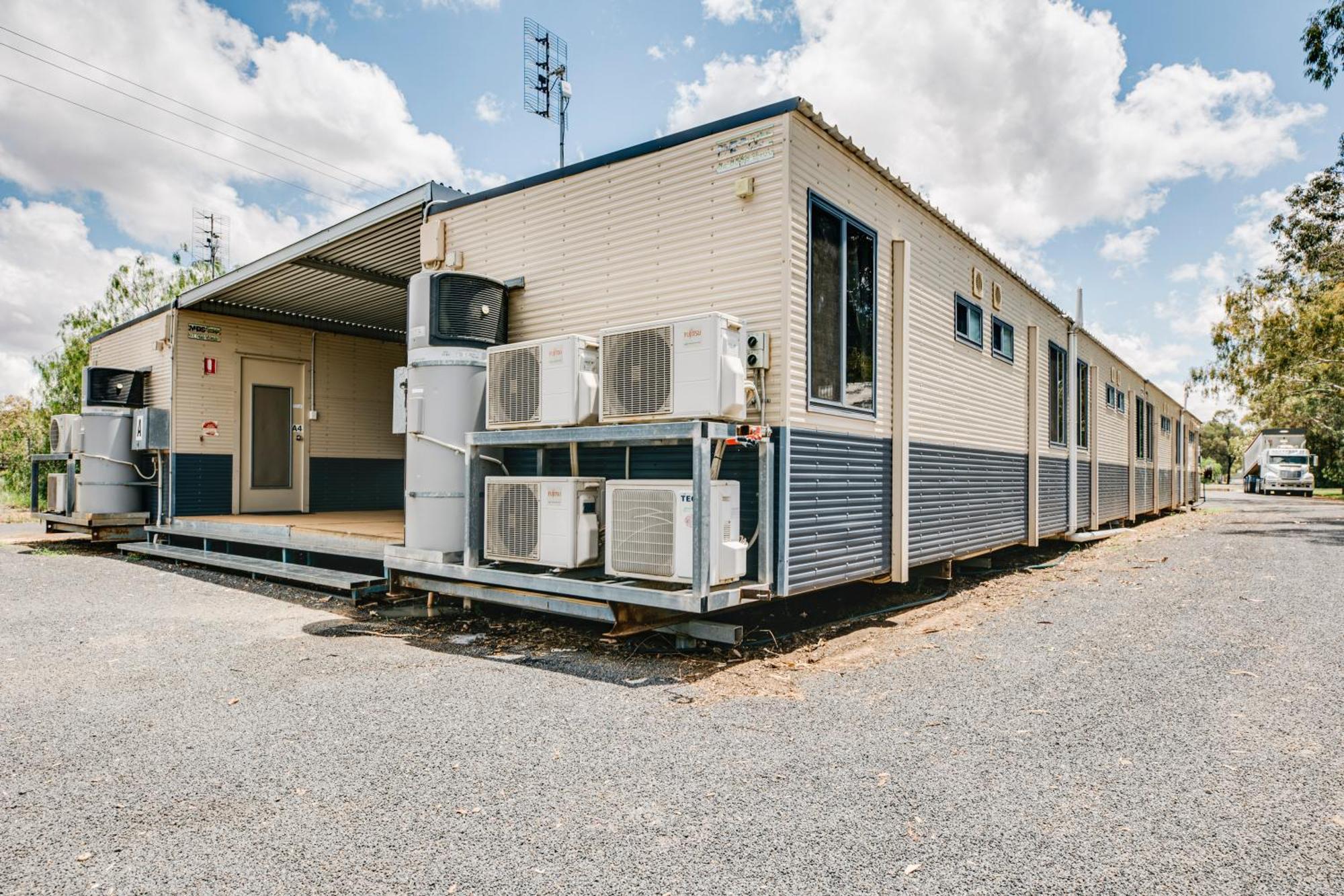 Nyngan Riverside Tourist Park Hotel Exterior foto